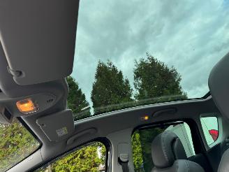 Peugeot 3008 1.6 THP Allure picture 20