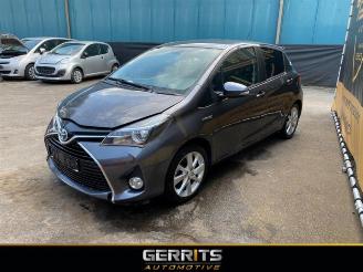 Toyota Yaris Yaris III (P13), Hatchback, 2010 / 2020 1.5 16V Hybrid picture 4