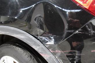 Audi Q3 SUV picture 9