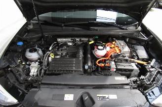 Audi Q3 SUV picture 15