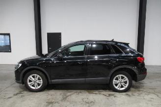 Audi Q3 SUV picture 2