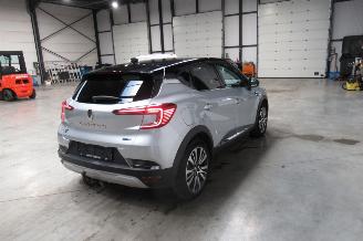 Renault Captur INITIALE picture 5