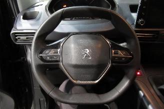 Peugeot Rifter ALLURE PACK picture 25