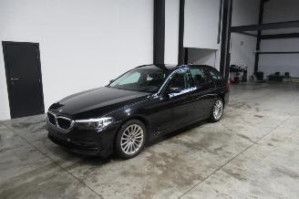 Schadeauto BMW 5-serie SPORT LINE 2019/3