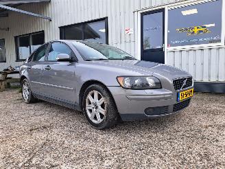 Vrakbiler auto Volvo S-40 2.4i Elite 2004/2