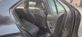 Toyota Yaris Cross 1.5L Hybride Automaat*LED*Camera*KeylessGo*Stoelverwarming*DAB*Airco* picture 12