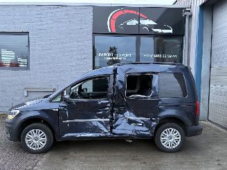 uszkodzony samochody osobowe Volkswagen Caddy VW CADDY ROLSTOEL 1.2TSI 2017 2017/10