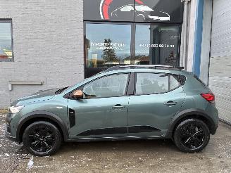 krockskadad bil auto Dacia Sandero DACIA SANDERO 1.0I 2023 2023/12