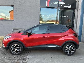 Unfallwagen Renault Captur RENAULT CAPTUR 1.2I AUTOM 2018/8