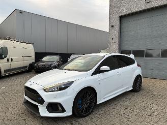 uszkodzony samochody osobowe Ford Focus FORD FOCUS RS 2016 2016/4