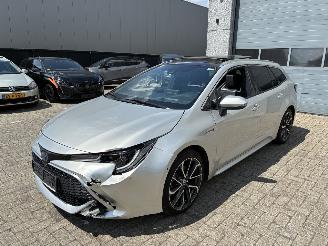 Damaged car Toyota Corolla TOYOTA COROLLA 2.0I HYBRIDE 2022 2022/3