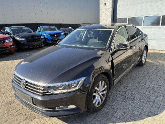 Schadeauto Volkswagen Passat VW PASSAT 1.6TDI DSG 2019 2019/3
