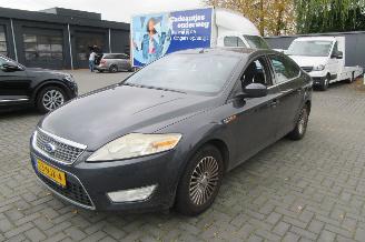 skadebil auto Ford Mondeo 2.0-16V Limited 2010/9