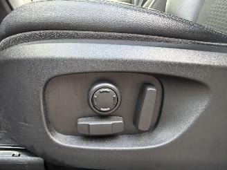 Land Rover Discovery Sport 2.0 TD4 Urban Series SE picture 12