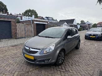 Auto incidentate Opel Corsa 1.2-16V \'111\' Edition 2010/1