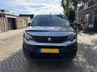 Peugeot Partner 1.5 BlueHDI 3 PERS! 100 S&S L1  NAP! picture 3