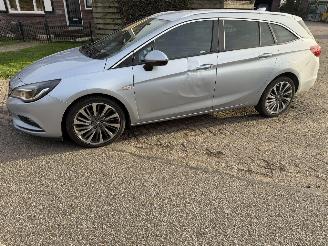 Opel Astra 1.6 Cdti SPORTS TOURER+ picture 10