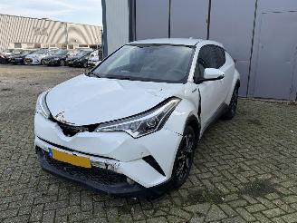 Toyota C-HR 1.8 Hybride picture 2