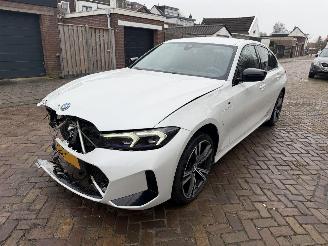 Voiture accidenté BMW 3-serie 320e M PAKKET CURVE 2022/1