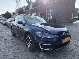 Volkswagen e-Golf  picture 3