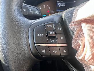 Ford Focus 1.0 EcoBoost hybride 125PK picture 13