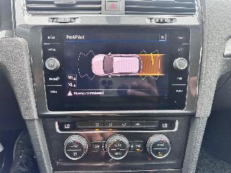 Volkswagen Golf 1.0 TSI picture 11