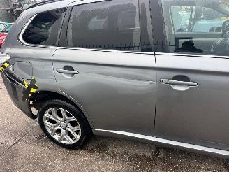 Mitsubishi Outlander 2.0 PHEV EXECUTIVE EDITION PLUG IN picture 17