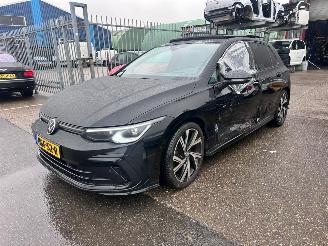 Schadeauto Volkswagen Golf 1.5  R LINE / eTSI / DSG / PANO / HEAD UP / VOLLE AUTO 2021/3