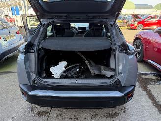 Peugeot 2008 e-2008 II Active picture 9
