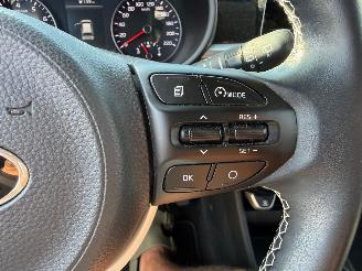 Kia Picanto 1.0 DPI picture 11