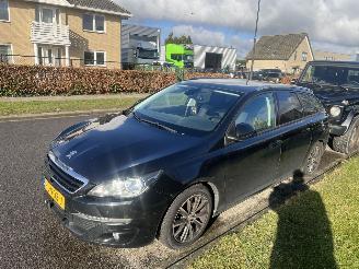 Peugeot 308 1.6 BlueHDI Blue Lease Executive Pack GLAS DAK picture 2