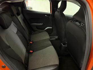 Renault Clio  picture 12