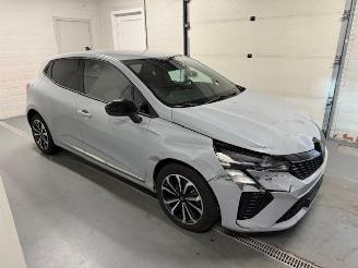 Voiture accidenté Renault Clio  2024/9