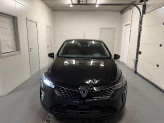 Renault Clio  picture 2