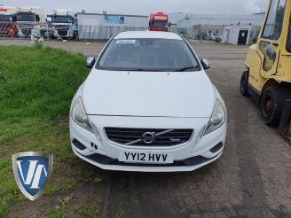 Salvage car Volvo V-60 V60 I (FW/GW), Combi, 2010 / 2018 1.6 DRIVe 2012/6