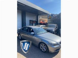 Sloopauto BMW 5-serie 5 serie (E60), Sedan, 2003 / 2010 523i 24V 2005/11