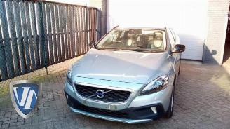 Vrakbiler auto Volvo V-40 V40 Cross Country (MZ), Hatchback 5-drs, 2012 / 2019 1.6 D2 2013