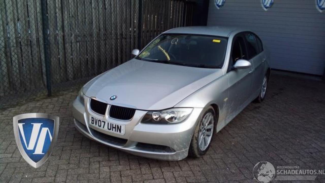 BMW 3-serie 3 serie (E90), Sedan, 2005 / 2011 318i 16V