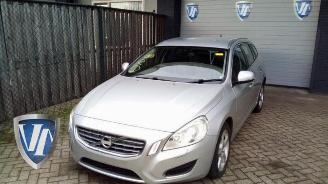 Uttjänta bilar auto Volvo V-60 V60 I (FW/GW), Combi, 2010 / 2018 1.6 DRIVe 2012/4