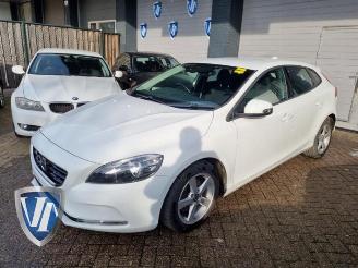 Volvo V-40 V40 (MV), Hatchback 5-drs, 2012 / 2019 1.6 D2 picture 3