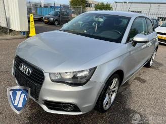 Auto da rottamare Audi A1 A1 (8X1/8XK), Hatchback 3-drs, 2010 / 2018 1.2 TFSI 2011/1