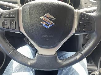 Suzuki Swift 1.2 5drs clima picture 13