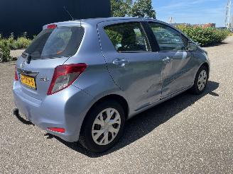 Toyota Yaris 1.3 5drs picture 4