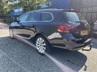 damaged passenger cars Opel Astra 1.4 Cosmo 2011/10