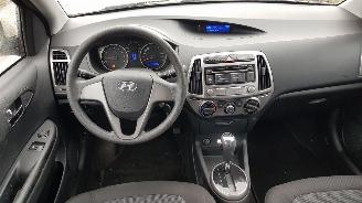 Hyundai I-20 AUTOMAAT picture 14