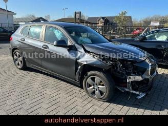 BMW 1-serie d Advantage Aut7G Live Cockpit LED Navi picture 6