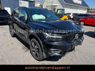 krockskadad bil auto Volvo XC40 R Design 120KW Leder Nappa LED 2021/4