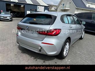 Schadeauto BMW 1-serie i Advantage  DAB-Tuner ScheinLED 2021/5