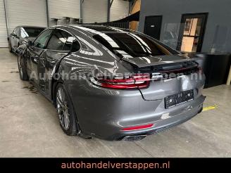 Damaged car Porsche Panamera 4 E-Hybrid Sport-Chrono-Paket Panorama 2017/12