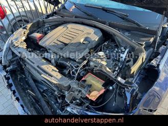 Land Rover Range Rover Velar Dynamic SE 2.0L SI 184KW picture 7